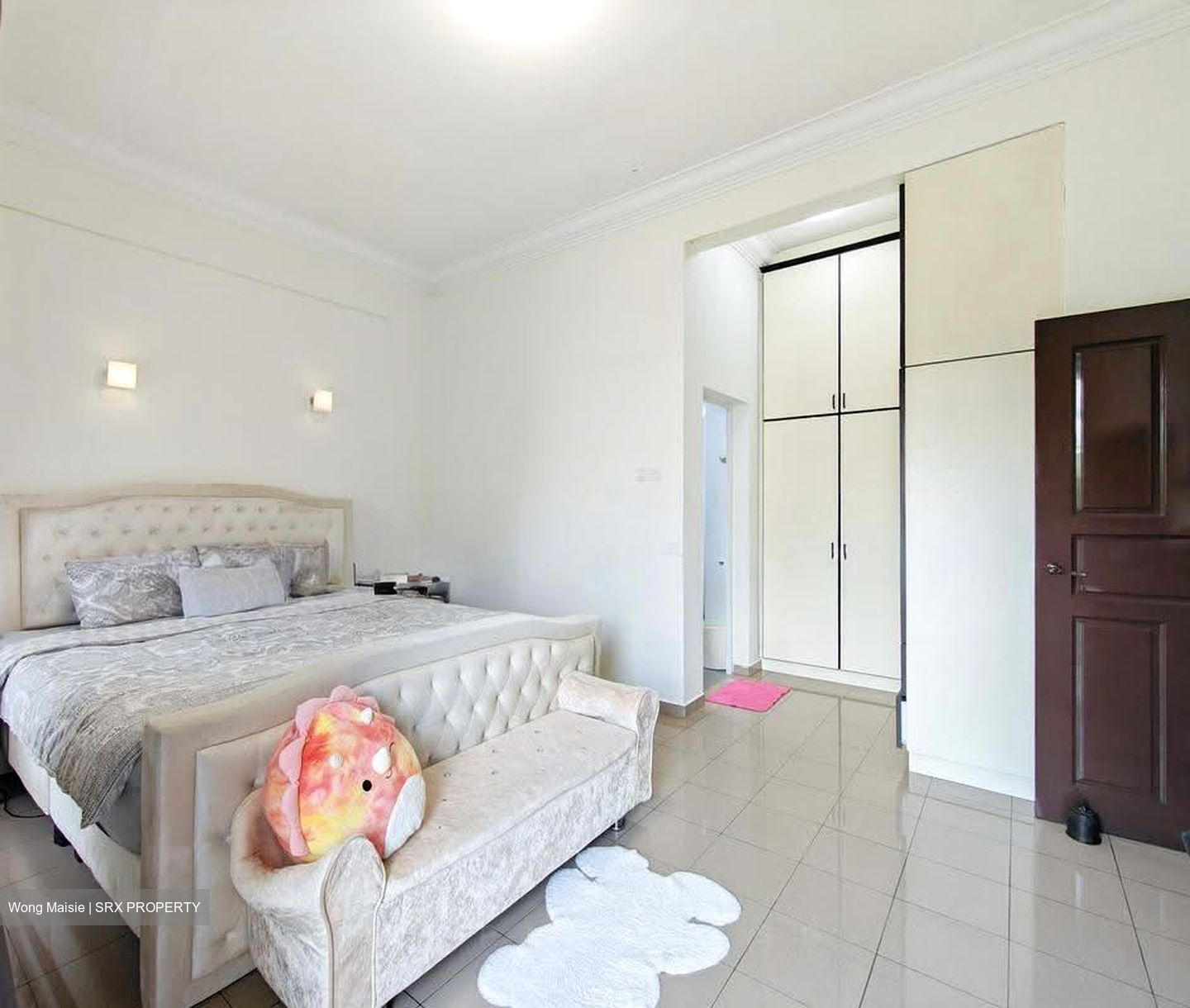 Silahis Apartments (D15), Apartment #608114871